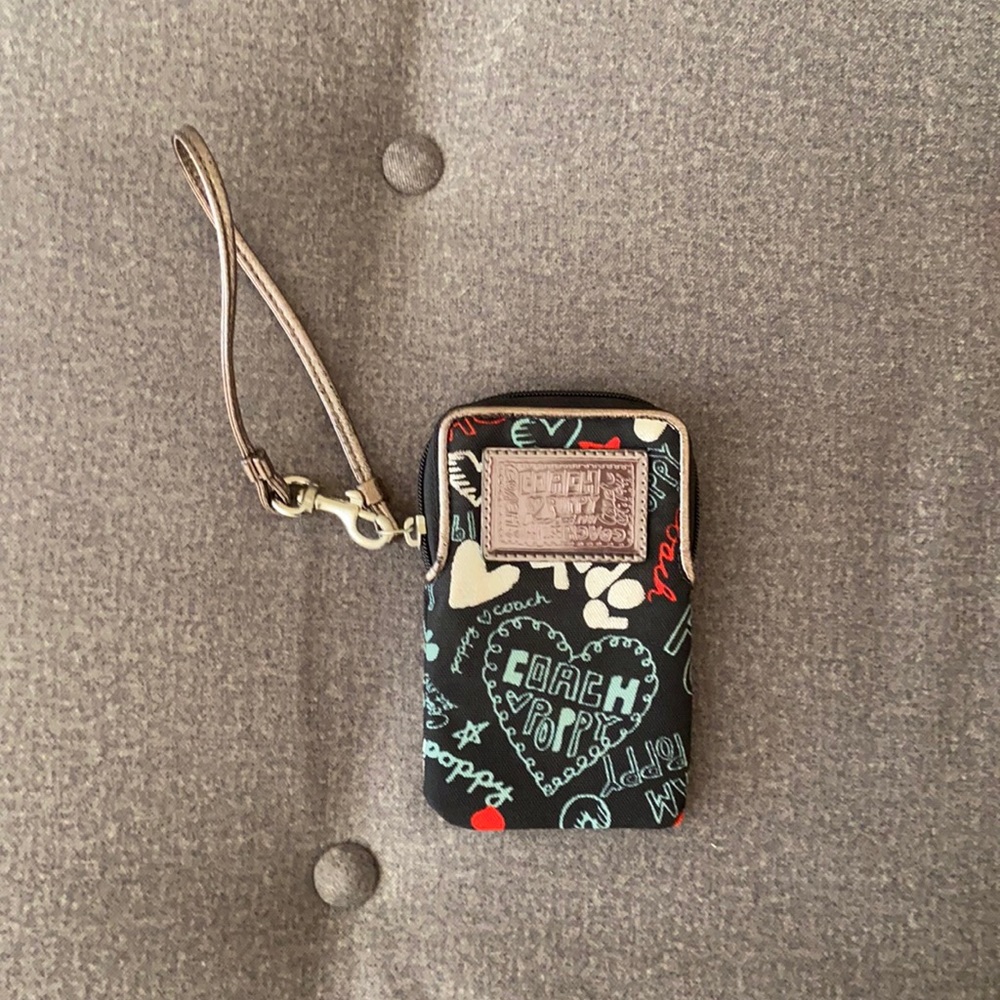 Coach poppy wristlet